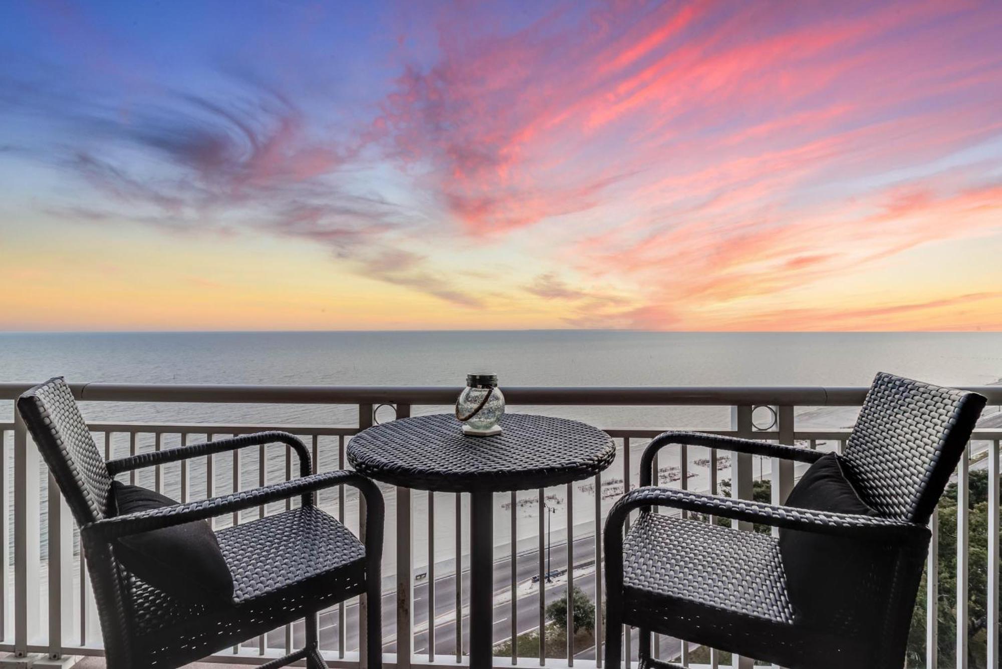 Gorgeous Oceanview 3Br Luxury Condo - Latitude Gulfport Buitenkant foto